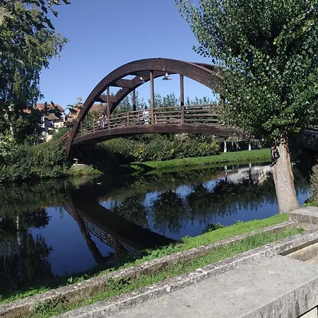 La Casa De Lines